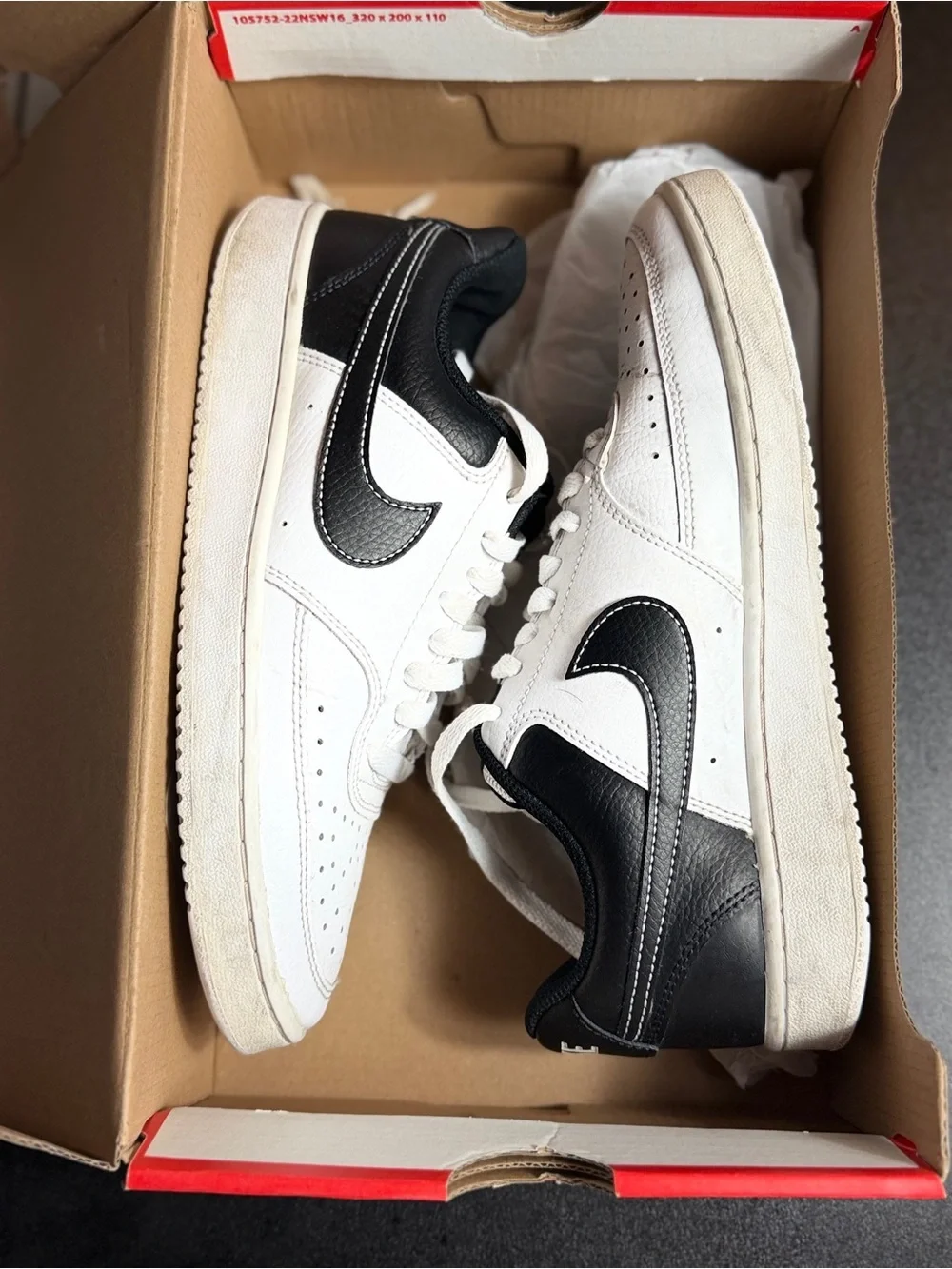 Nike Women’s White and Black Low-Top Sneakers